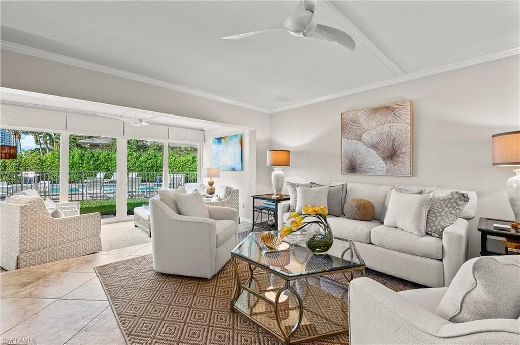 4155 Crayton Rd 107, Naples, FL 34103-16