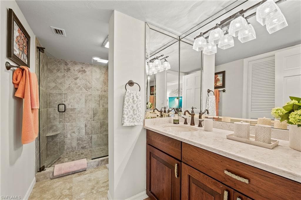 4155 Crayton Rd 107, Naples, FL 34103-25