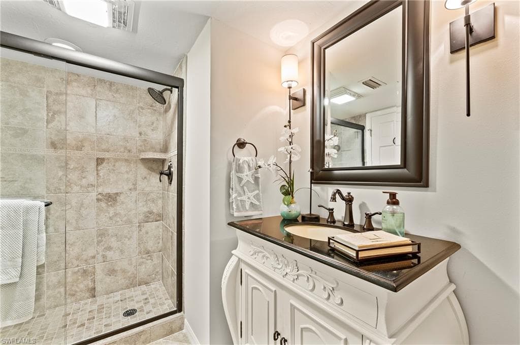 4155 Crayton Rd 107, Naples, FL 34103-27