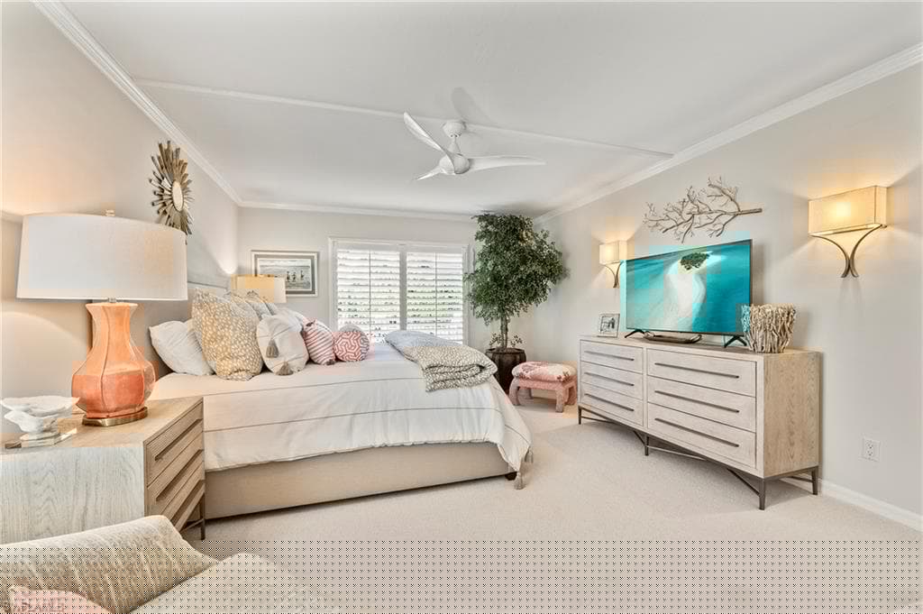 4155 Crayton Rd 107, Naples, FL 34103-28