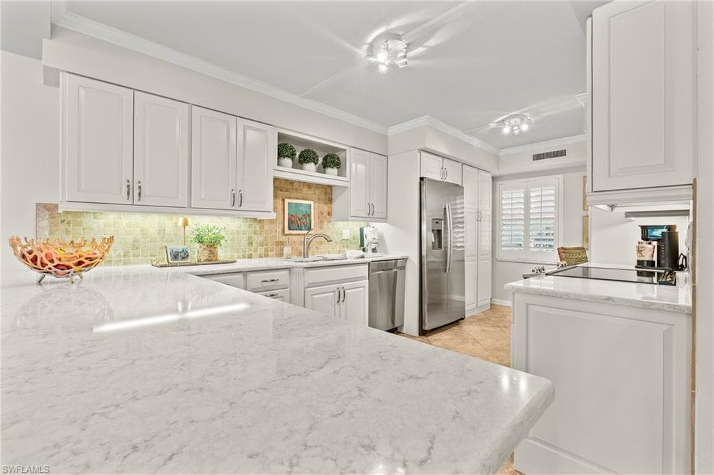 4155 Crayton Rd 107, Naples, FL 34103-42