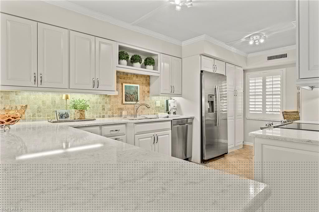 4155 Crayton Rd 107, Naples, FL 34103-7