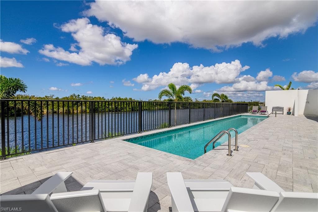 2926 27th St, Cape Coral, FL 33914-42