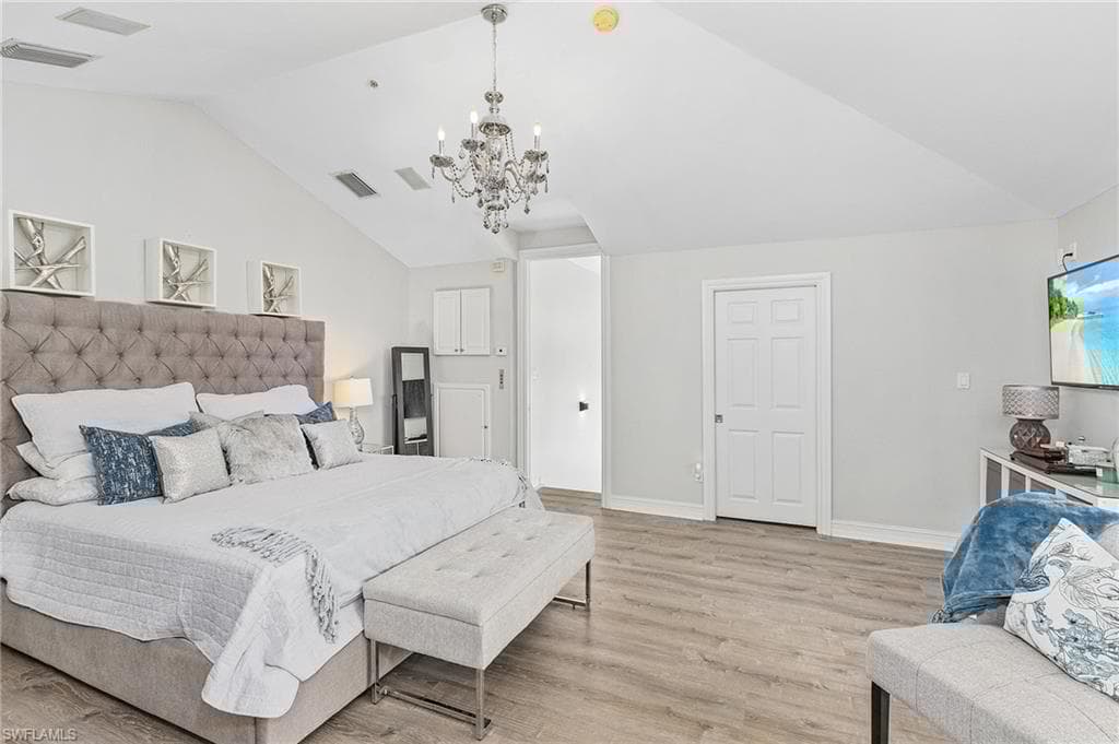 2917 Poplar St, Naples, FL 34112-20