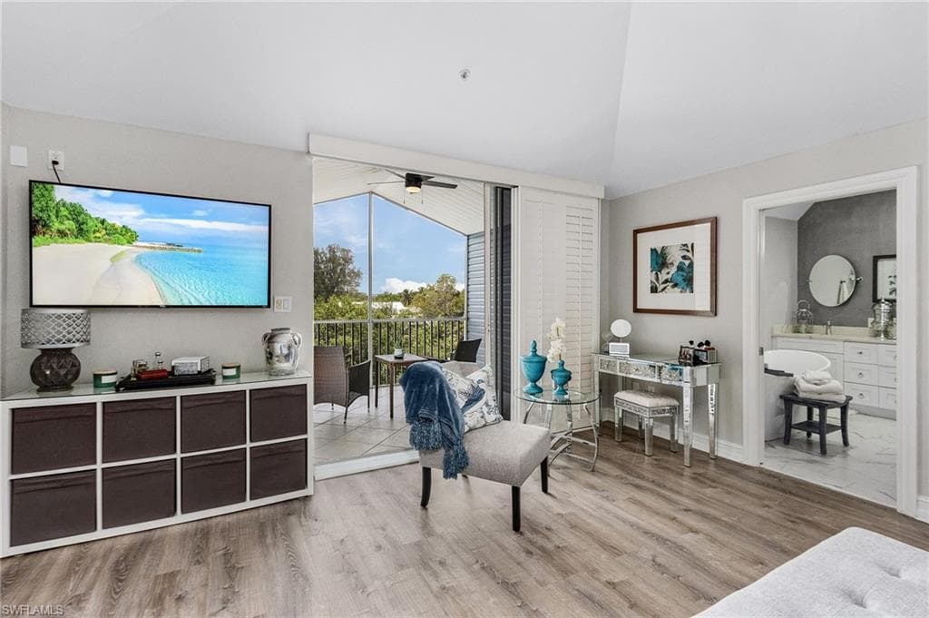 2917 Poplar St, Naples, FL 34112-22