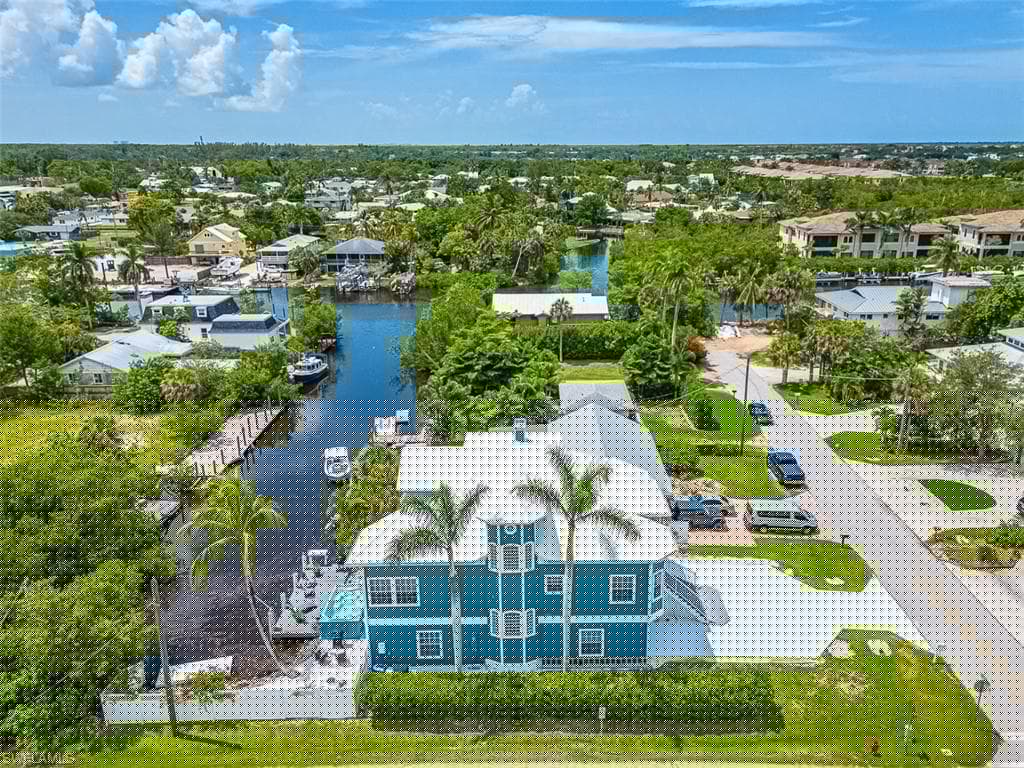 2917 Poplar St, Naples, FL 34112-2