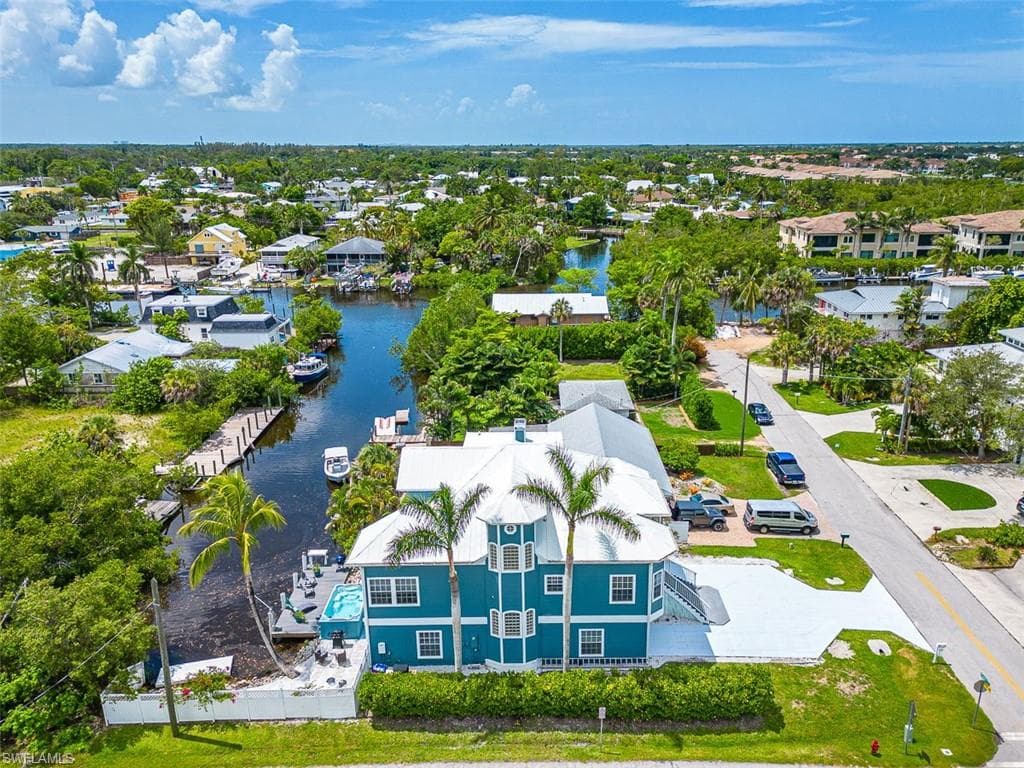 2917 Poplar St, Naples, FL 34112-2