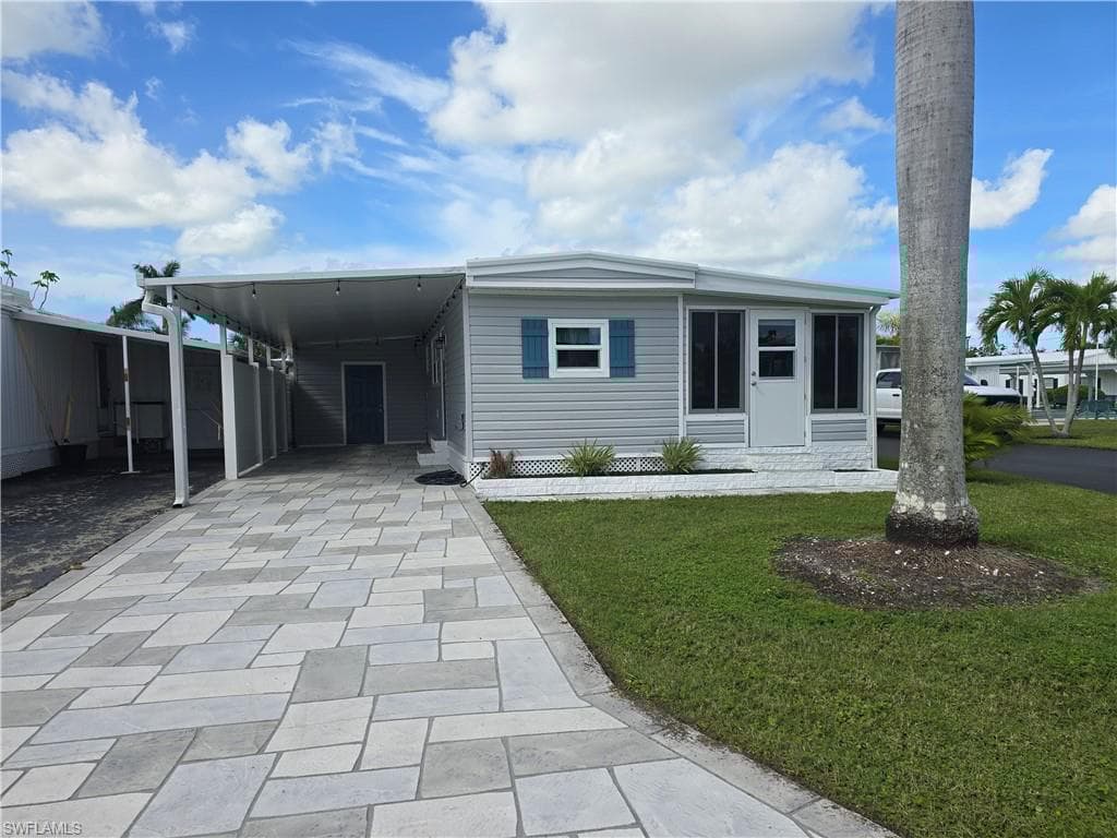 130 Enchanting Blvd E-130, Naples, FL 34112-1