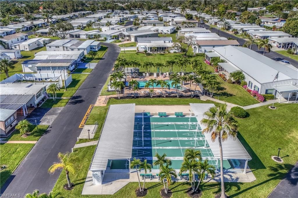 130 Enchanting Blvd E-130, Naples, FL 34112-27