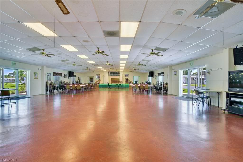 130 Enchanting Blvd E-130, Naples, FL 34112-30