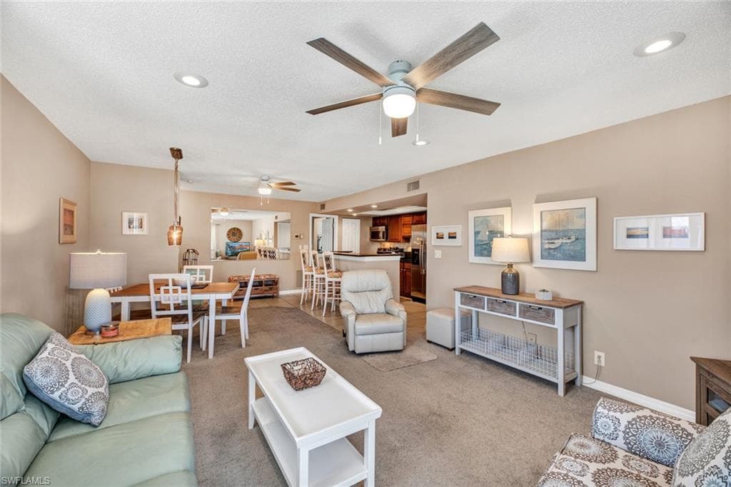 240 Palm Dr 2, Naples, FL 34112-14