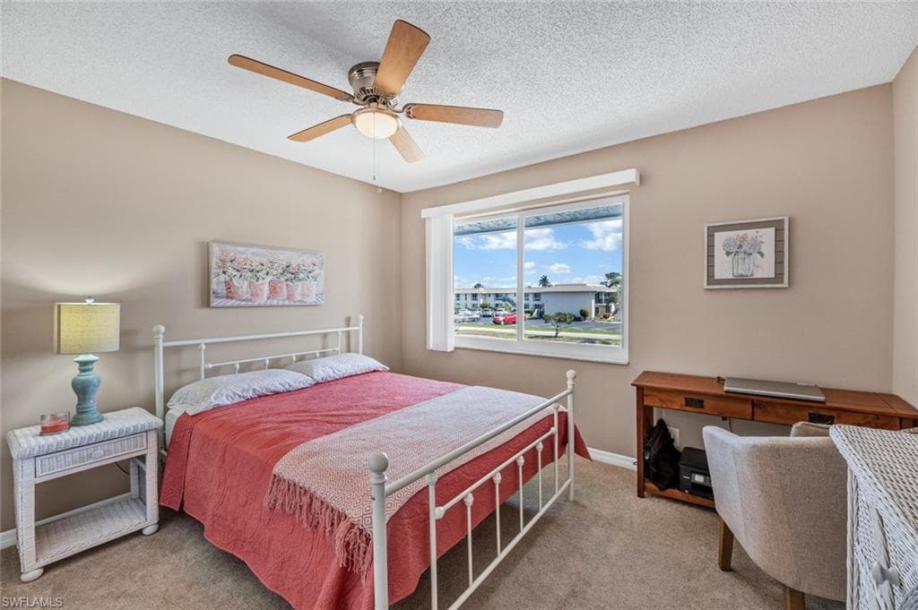 240 Palm Dr 2, Naples, FL 34112-24