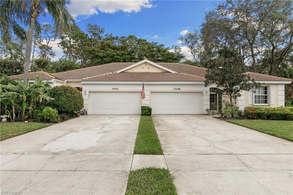 7452 Berkshire Pines Dr, Naples, FL 34104-3