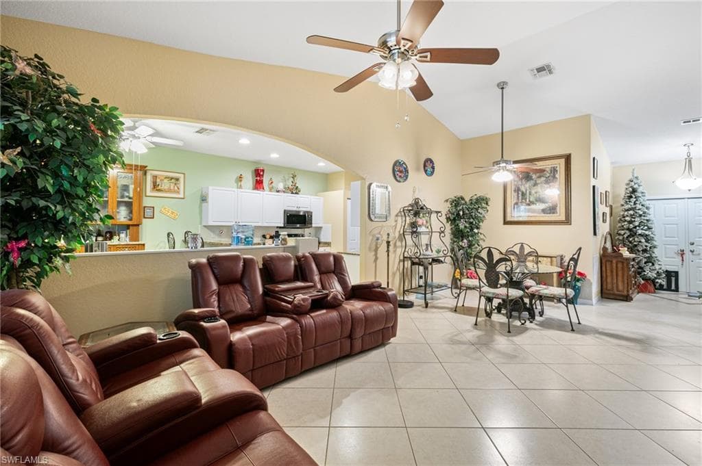 7452 Berkshire Pines Dr, Naples, FL 34104-7