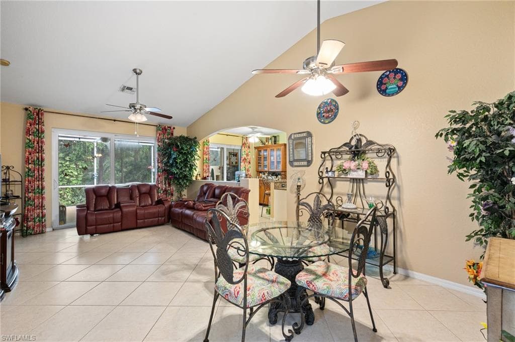 7452 Berkshire Pines Dr, Naples, FL 34104-8