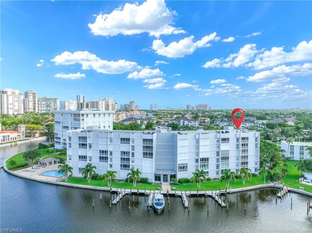 300 Park Shore Dr Pha6, Naples, FL 34103-43