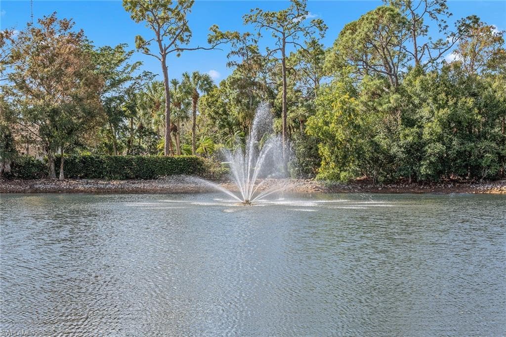 780 Waterford Dr 201, Naples, FL 34113-12