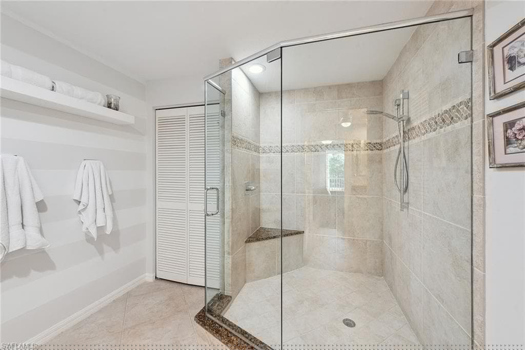 780 Waterford Dr 201, Naples, FL 34113-15