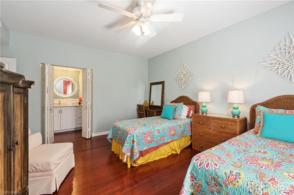 780 Waterford Dr 201, Naples, FL 34113-18