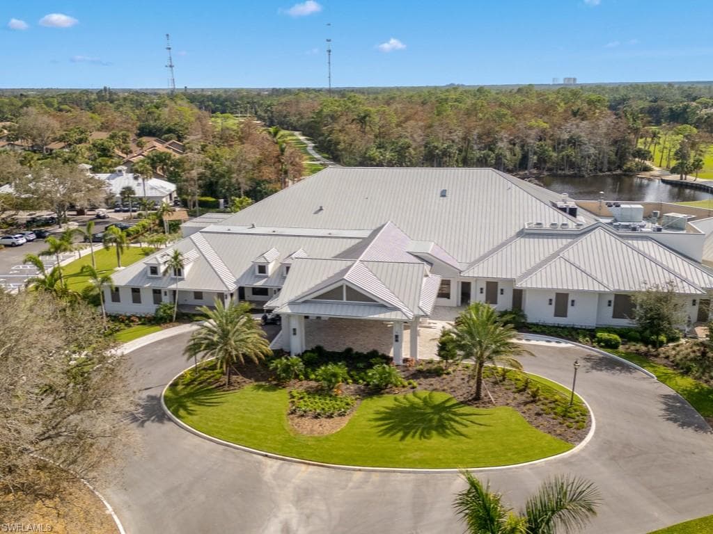 780 Waterford Dr 201, Naples, FL 34113-22