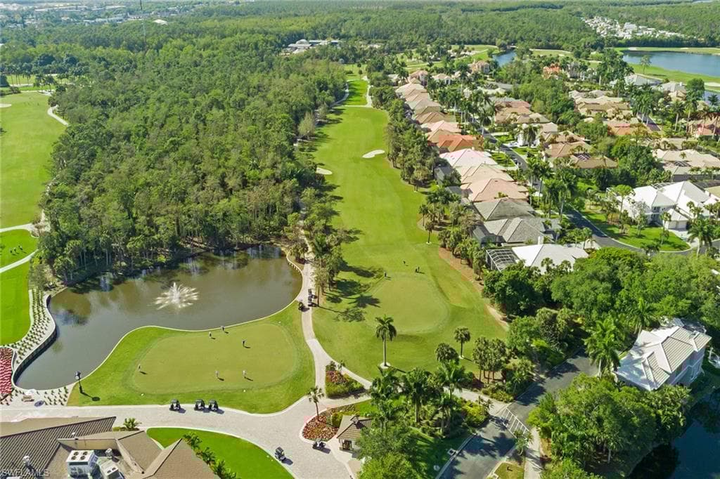 780 Waterford Dr 201, Naples, FL 34113-25