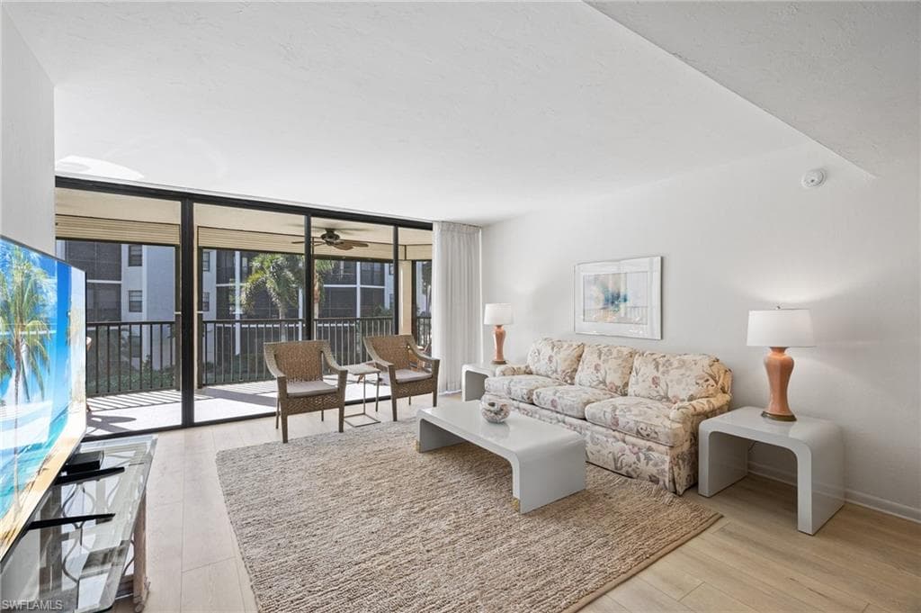 929 Collier Ct B201, Marco Island, FL 34145-5