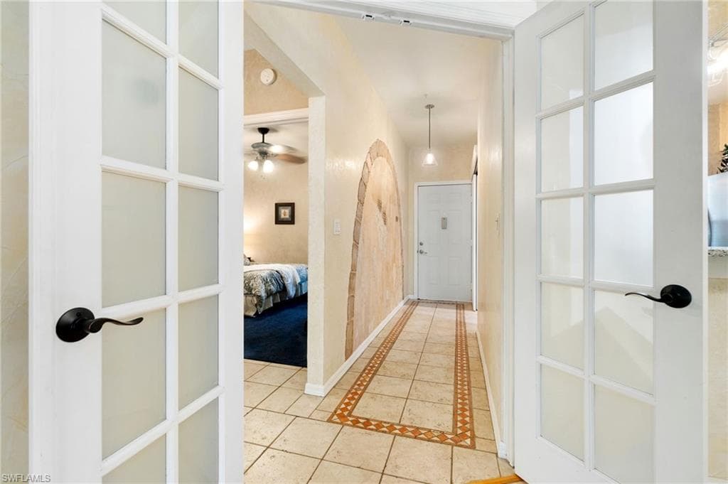 3235 Cypress Glen Way 304, Naples, FL 34109-4