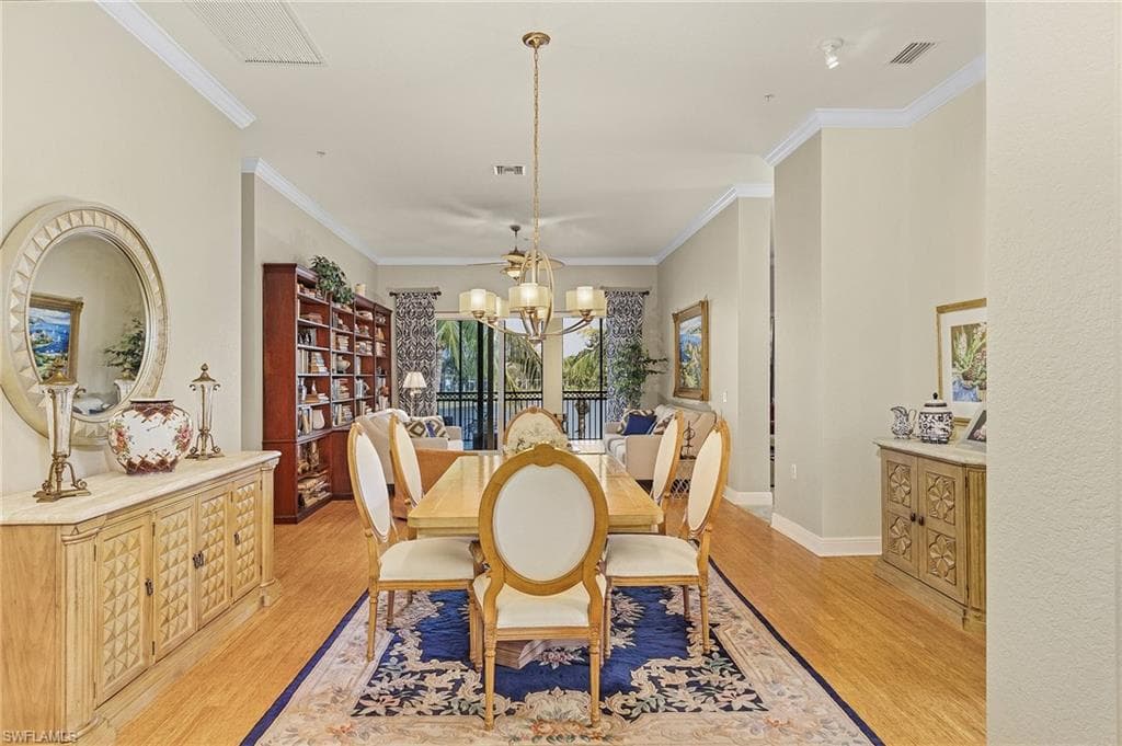 9283 Museo Cir 204, Naples, FL 34114-5