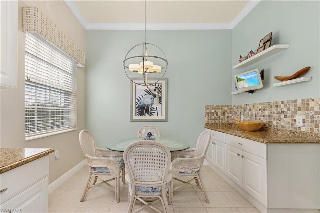 9283 Museo Cir 204, Naples, FL 34114-7