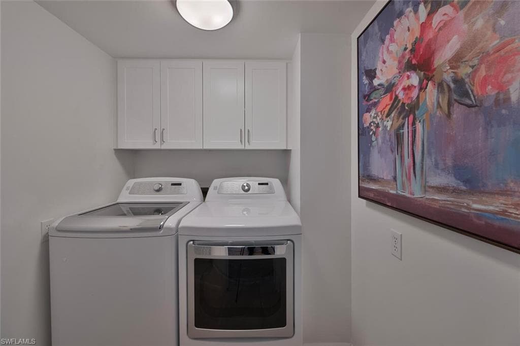 105 Clubhouse Dr 255, Naples, FL 34105-18