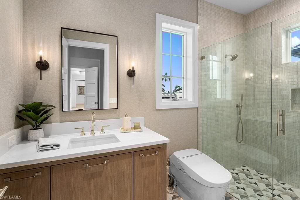835 11th Ave S, Naples, FL 34102-31