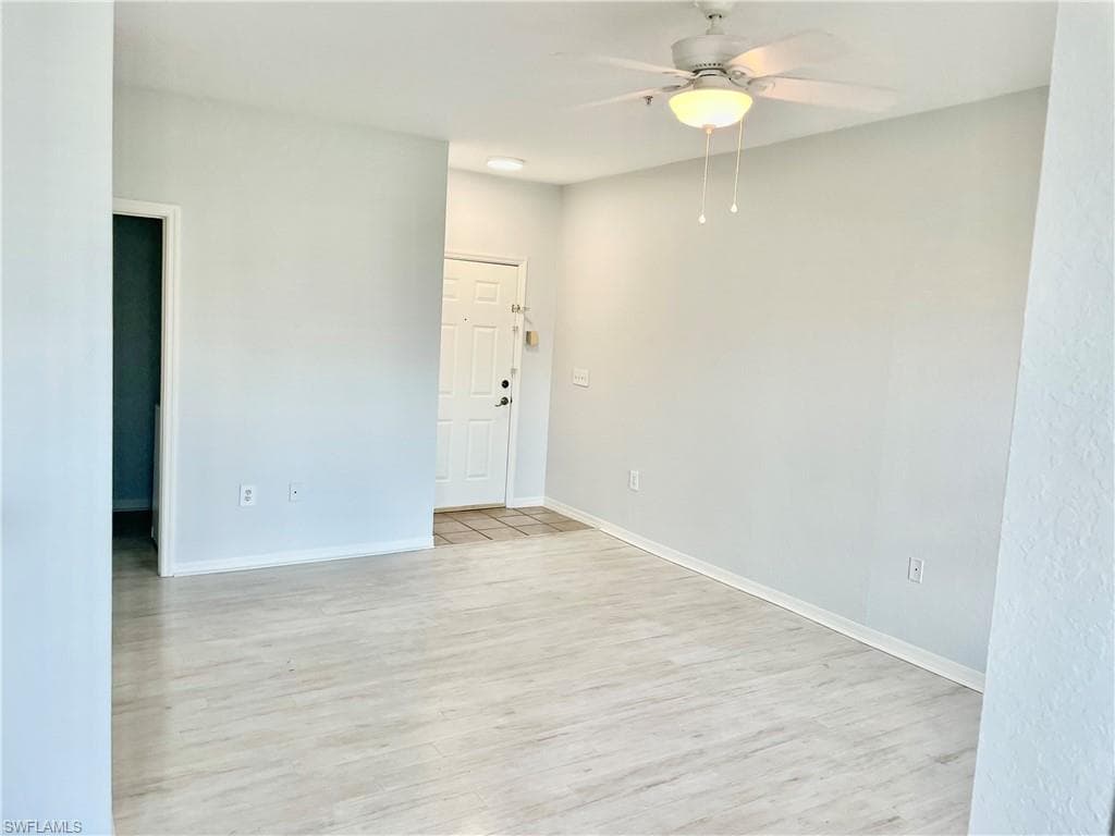 23600 Walden Center Dr 302, Estero, FL 34134-3