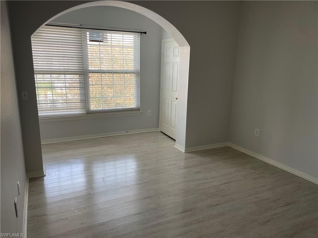 23600 Walden Center Dr 302, Estero, FL 34134-8