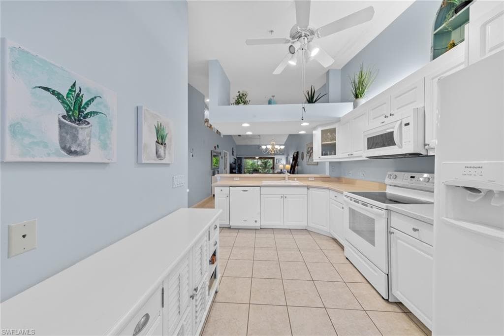2365 Bayou Ln 10, Naples, FL 34112-11