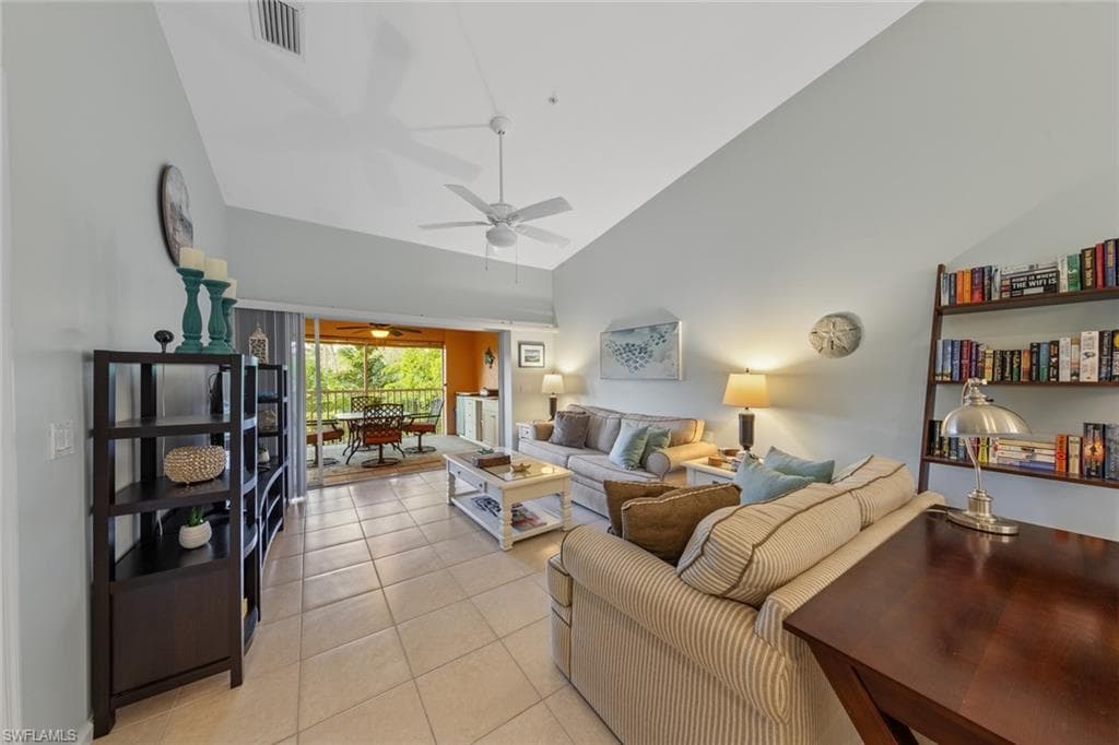 2365 Bayou Ln 10, Naples, FL 34112-18