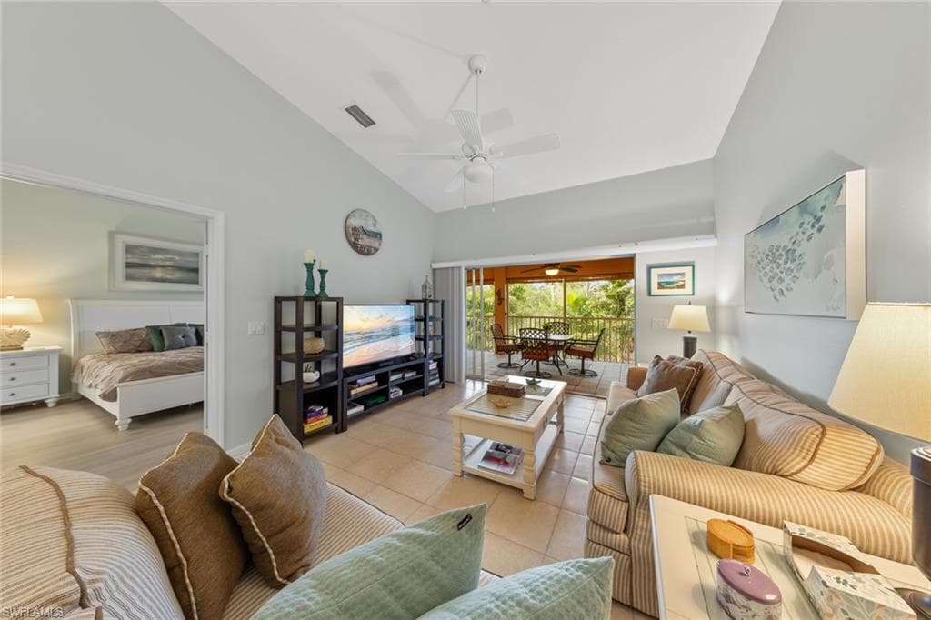 2365 Bayou Ln 10, Naples, FL 34112-19