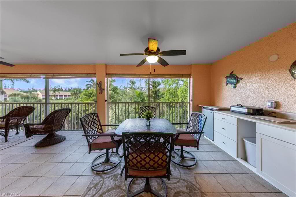 2365 Bayou Ln 10, Naples, FL 34112-23