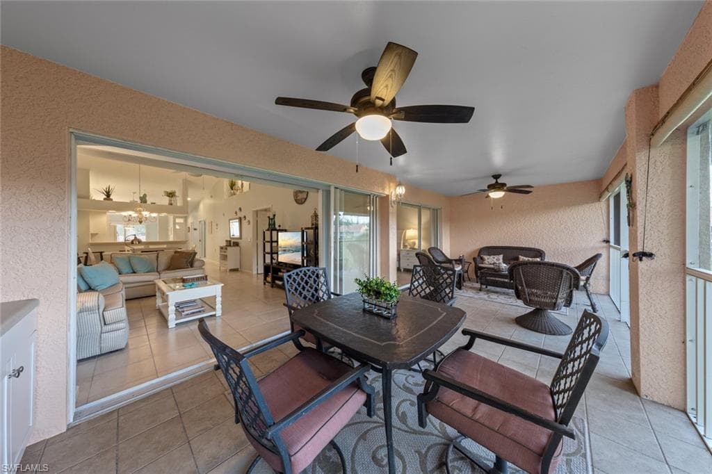 2365 Bayou Ln 10, Naples, FL 34112-25
