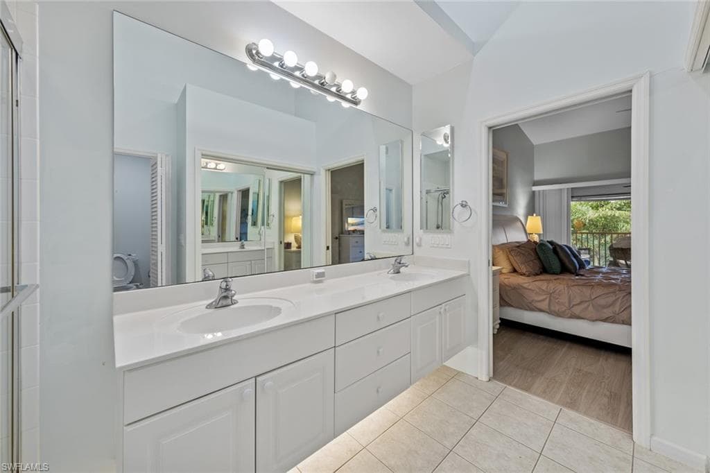 2365 Bayou Ln 10, Naples, FL 34112-34