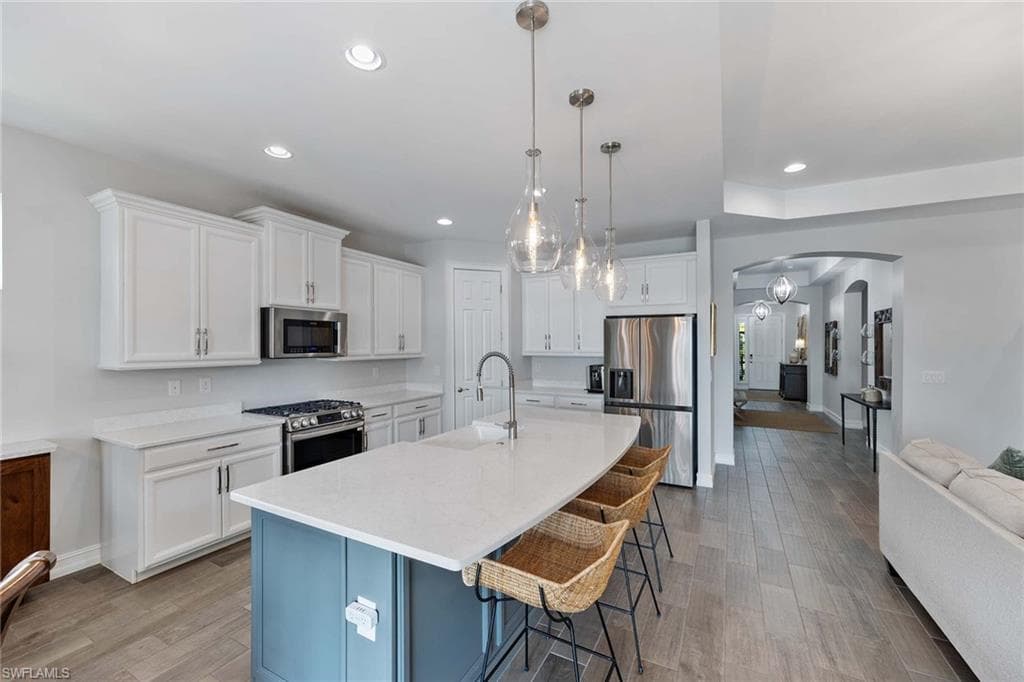 14707 Stillwater Way, Naples, FL 34114-17