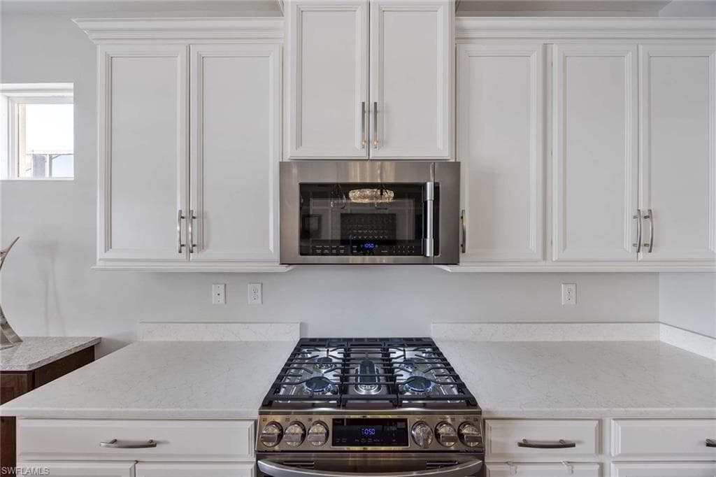 14707 Stillwater Way, Naples, FL 34114-20