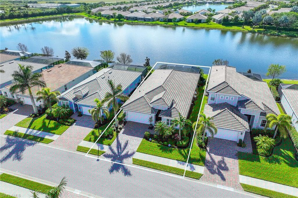 14707 Stillwater Way, Naples, FL 34114-3