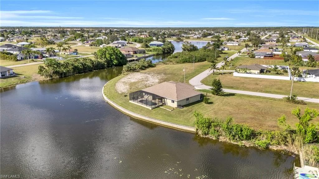 2319 19th St, Cape Coral, FL 33909-38