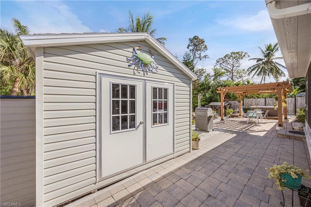 27211 Sun Aqua Ln, Bonita Springs, FL 34135-27