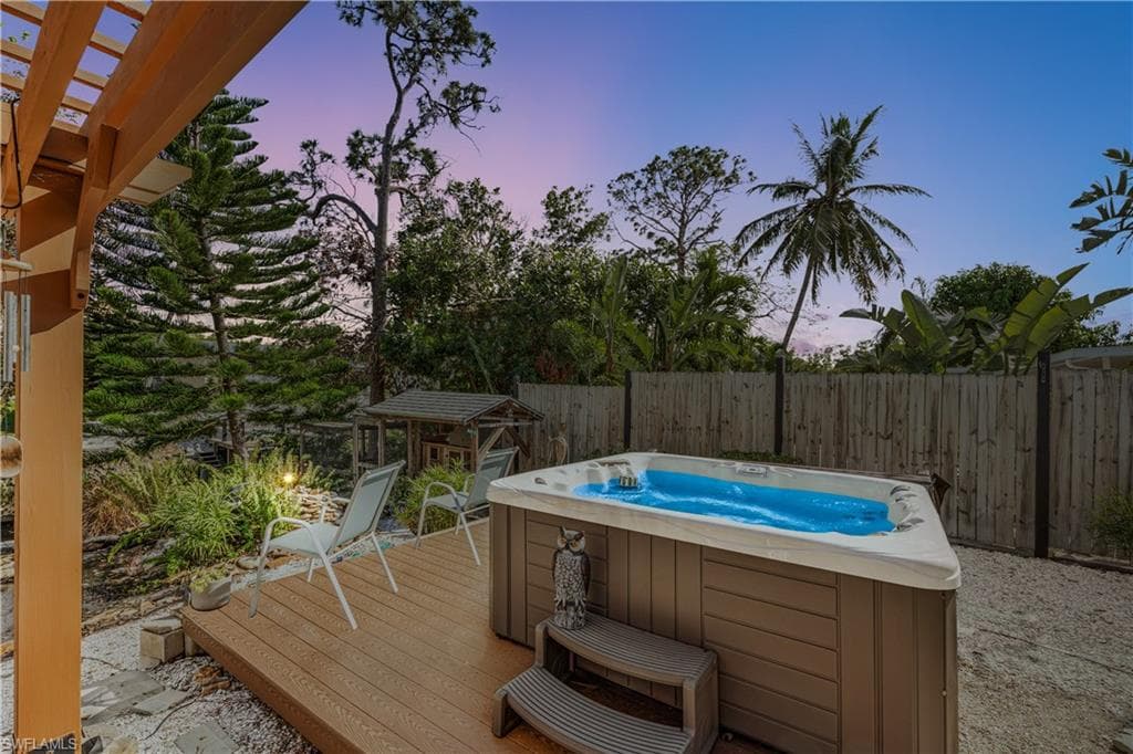 27211 Sun Aqua Ln, Bonita Springs, FL 34135-4