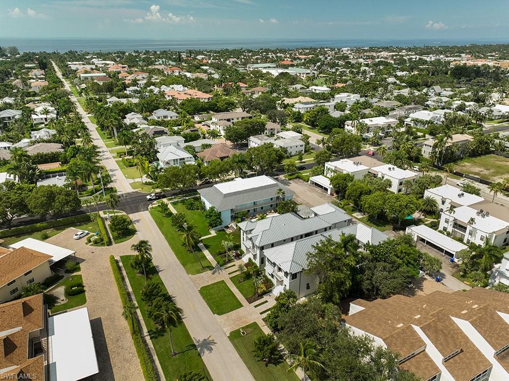 845 11th Ave S, Naples, FL 34102-41
