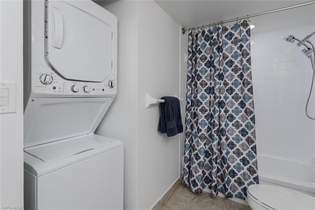 413 Augusta Blvd 205, Naples, FL 34113-19