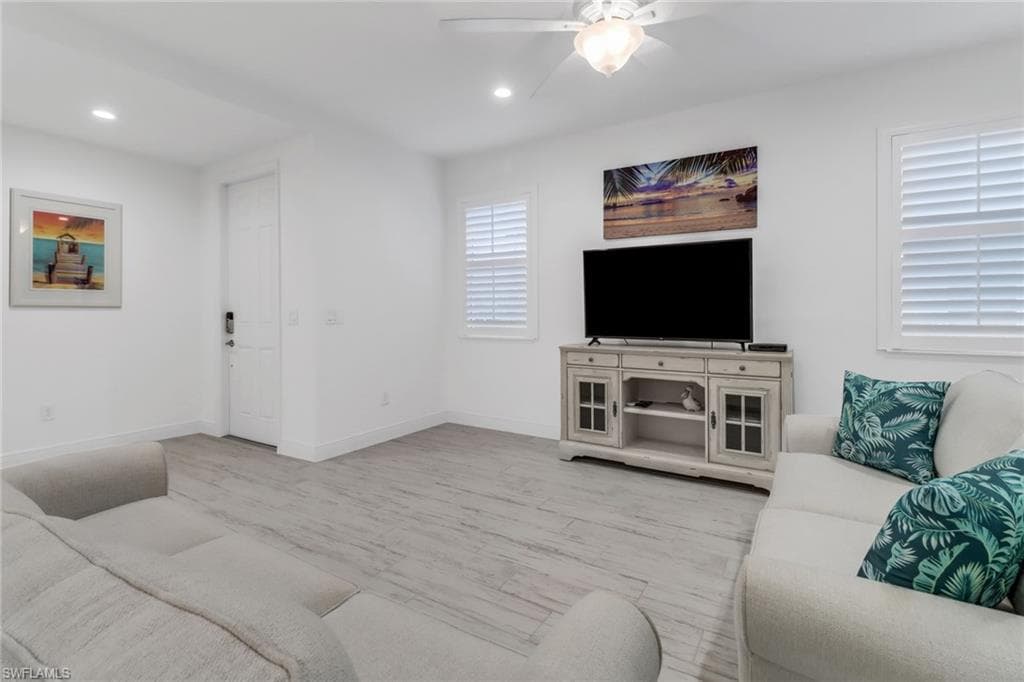 6953 Avalon Cir 1801, Naples, FL 34112-13