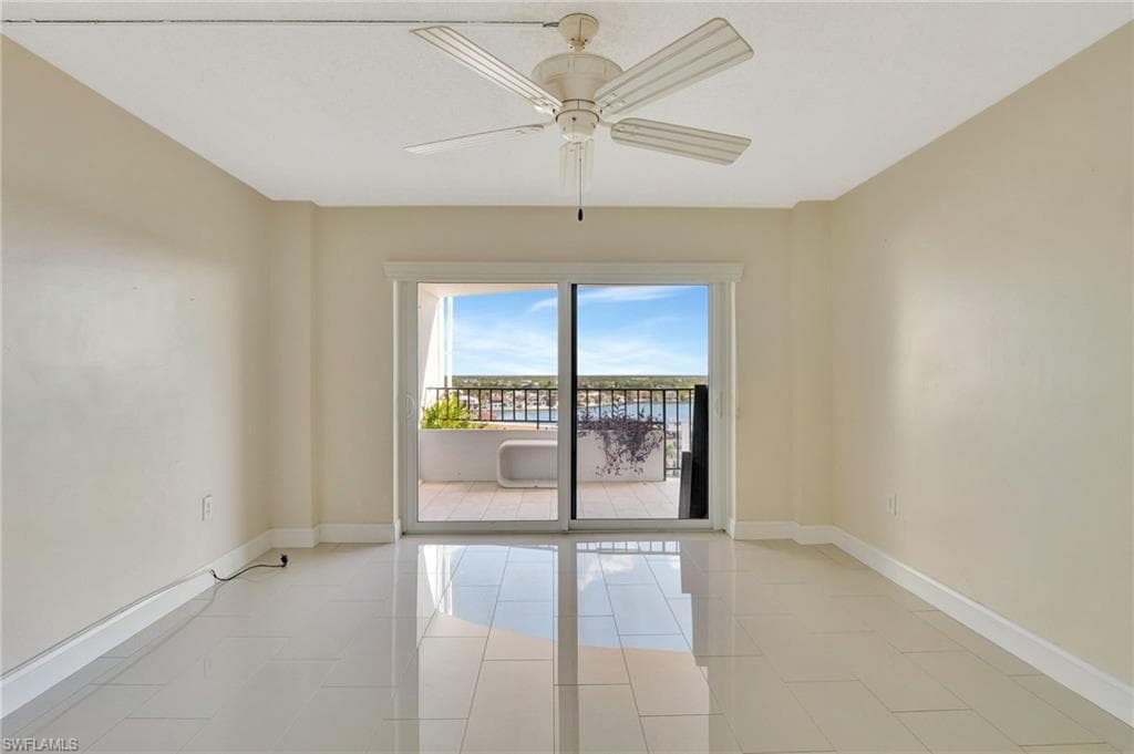 3951 Gulf Shore Blvd N 1105, Naples, FL 34103-13