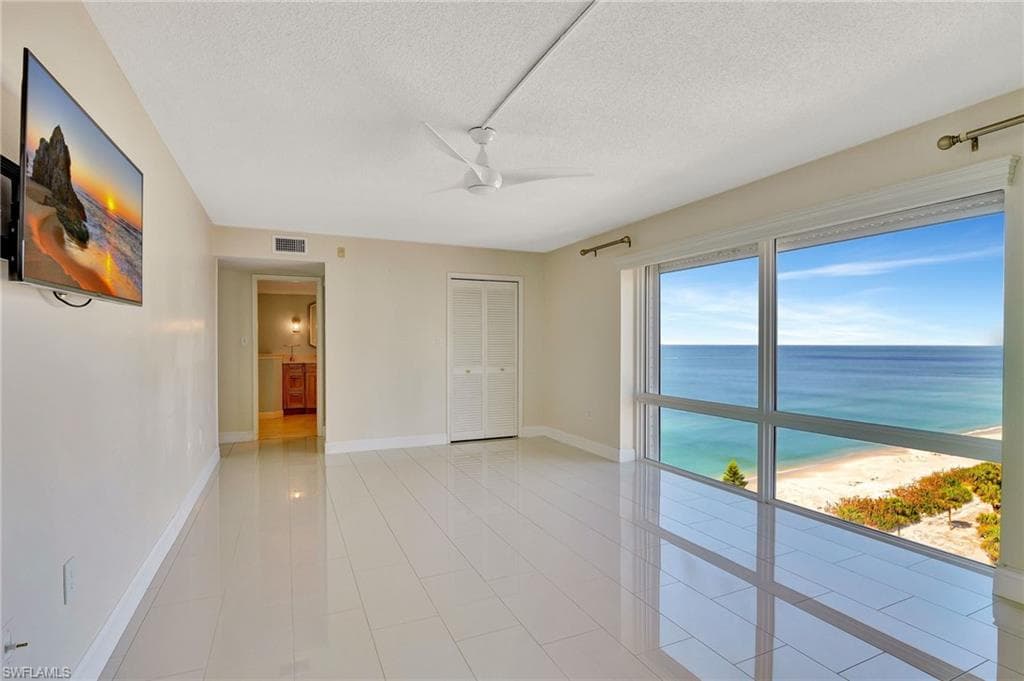 3951 Gulf Shore Blvd N 1105, Naples, FL 34103-16